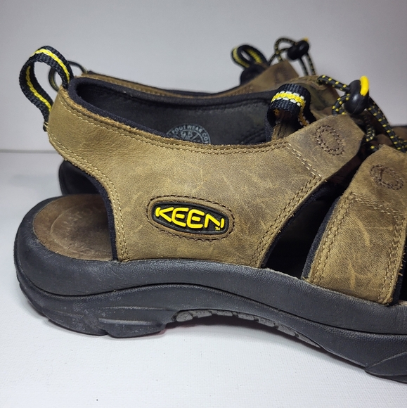 Keen Newport Brown Leather Water Sandals with Toe Protection Men\'s Size 9.5 main image 6